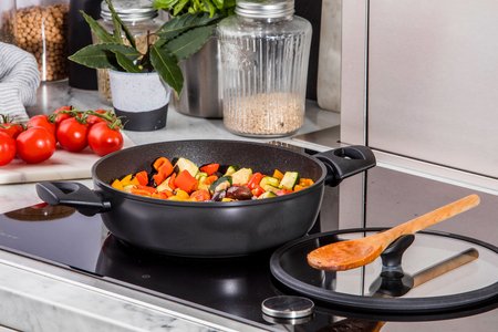 Essteele Salute Sauteuse 28cm 4 Litre-circulon-What's Cooking Online Store