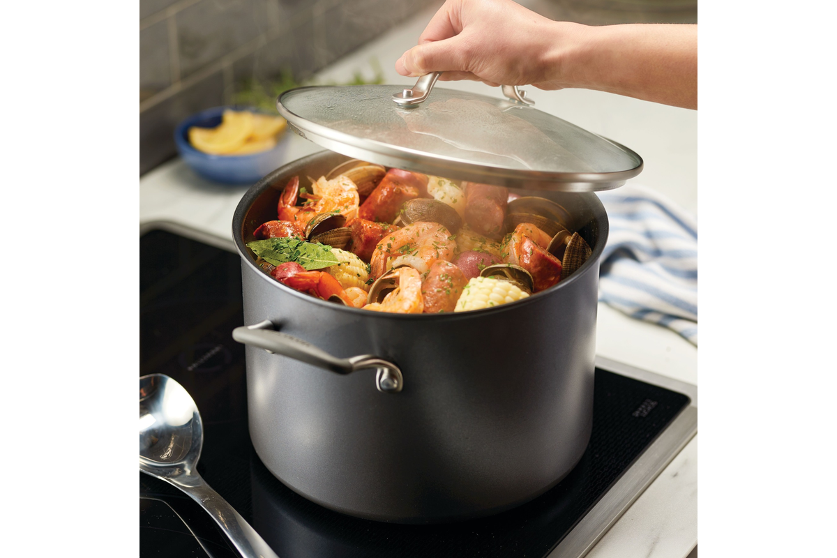 Circulon Scratchdefense 24cm 7.6 Litre Covered Stockpot