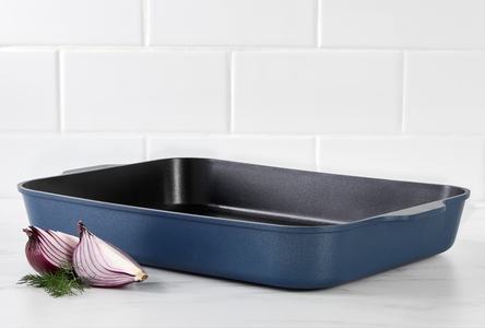 Maxwell & Williams Agile Non-Stick Roaster 38x28.4x5cm Navy Gift Boxed-maxwell-and-williams-What's Cooking Online Store