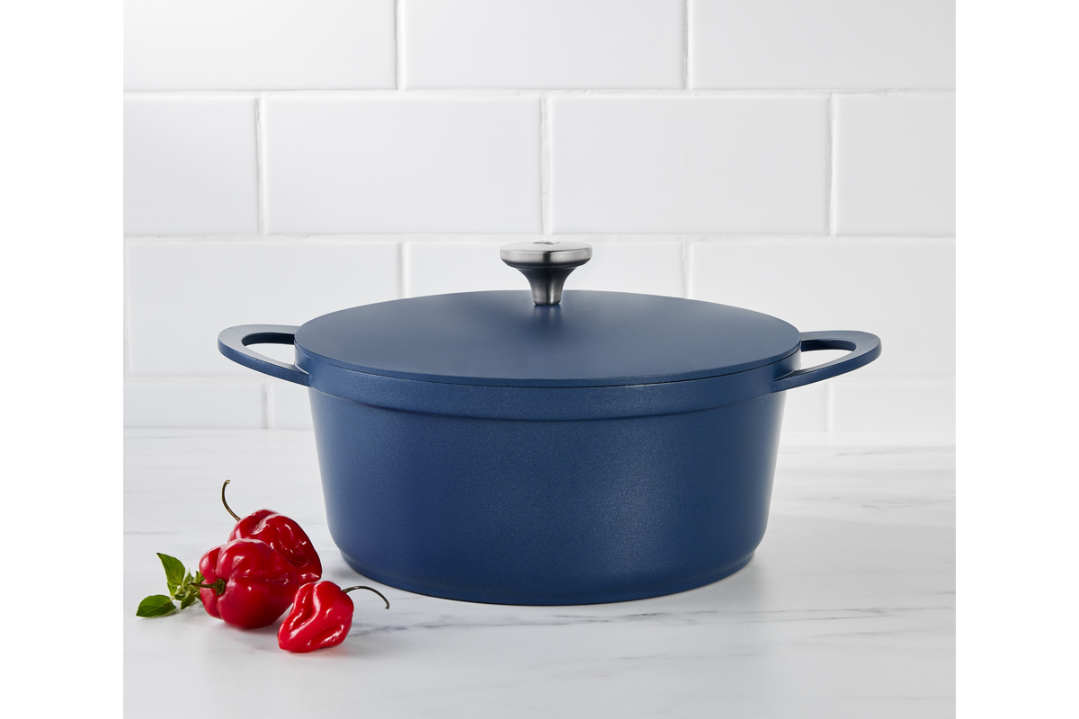 Maxwell & Williams Agile Non-Stick Casserole 28cm 6.3L Navy Gift Boxed