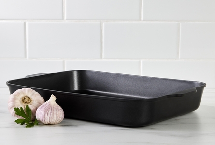 Maxwell & Williams Agile Non-Stick Roaster 38x28.4x5cm Black Gift Boxed-maxwell-and-williams-What's Cooking Online Store