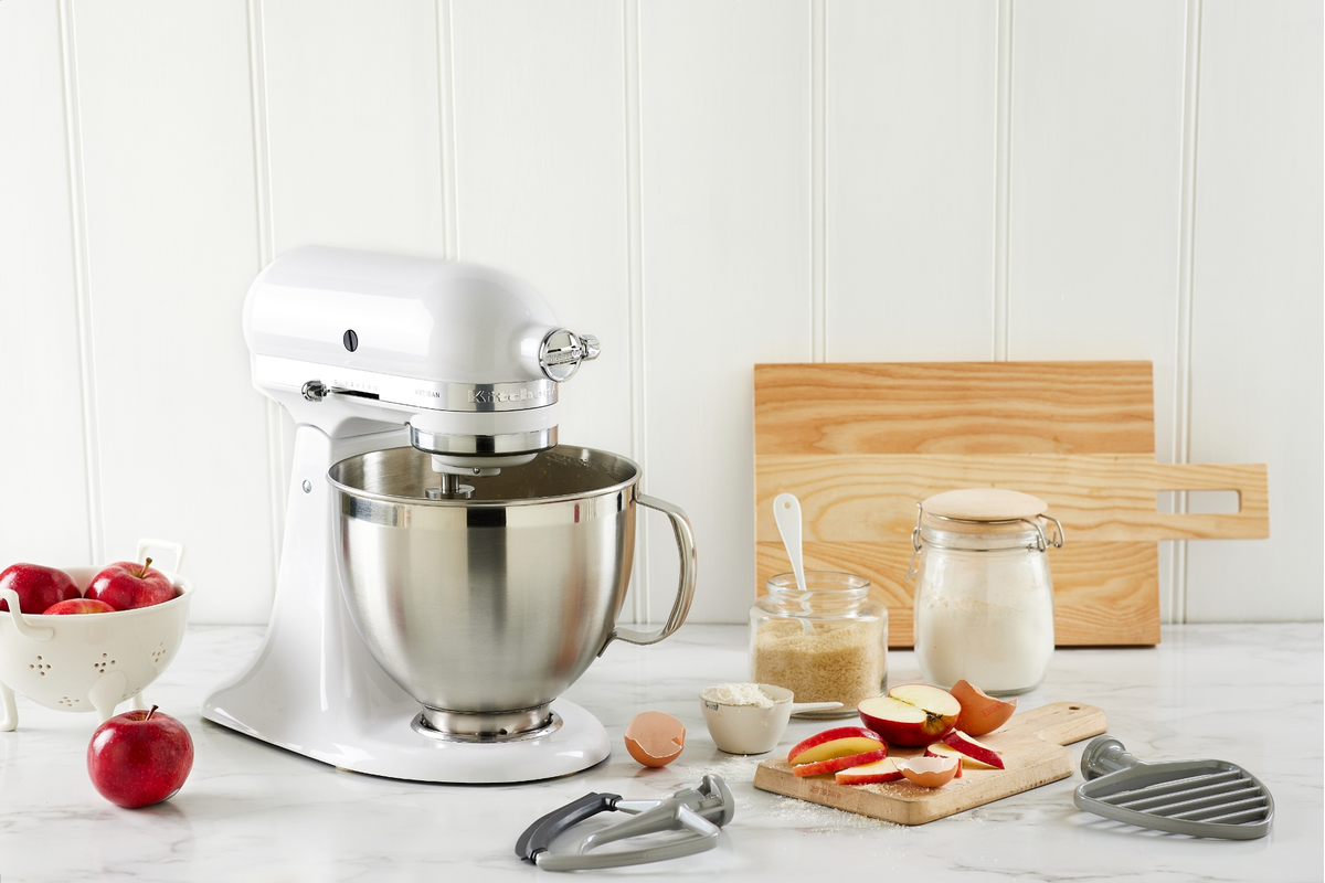 KitchenAid KSM195 Mixer & Accessories White