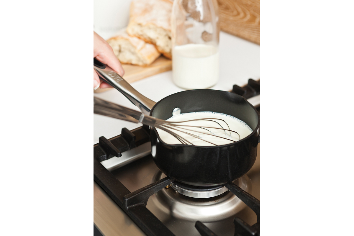 Raco Contemporary Non-Stick Milkpan 14C .9L